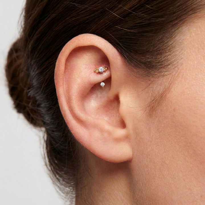 Oria | Piercing Rook Titane ASTM F136 Doré PVD Zircon & Billes